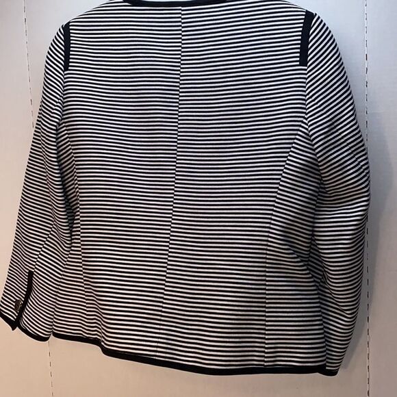 Talbots 4 Button Striped Suit Coat Academia Core - Picture 4 of 5